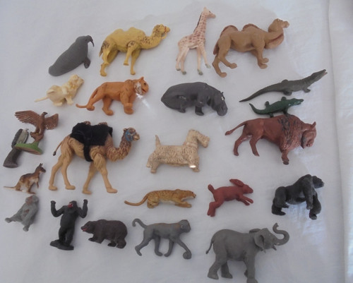 Vintage plastic zoo animals - plastic,