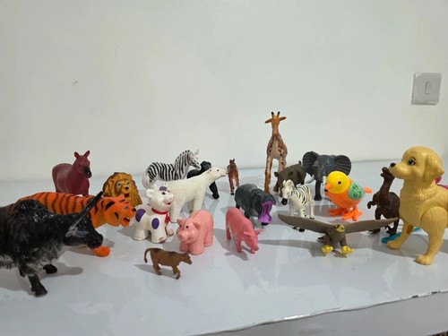 Plastic animal figures job - 20,