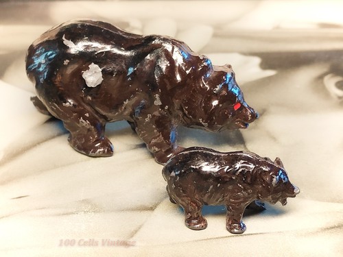 Bear and cub vintage britains - cub-vintage,