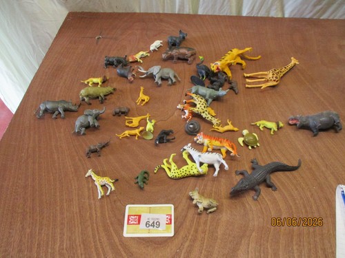 Toy plastic zoo animals - plastic,