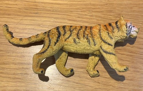 Vintage 1994 plastic tiger - ,