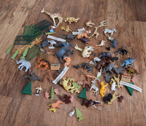 Vintage plastic farm zoo toy - plastic,